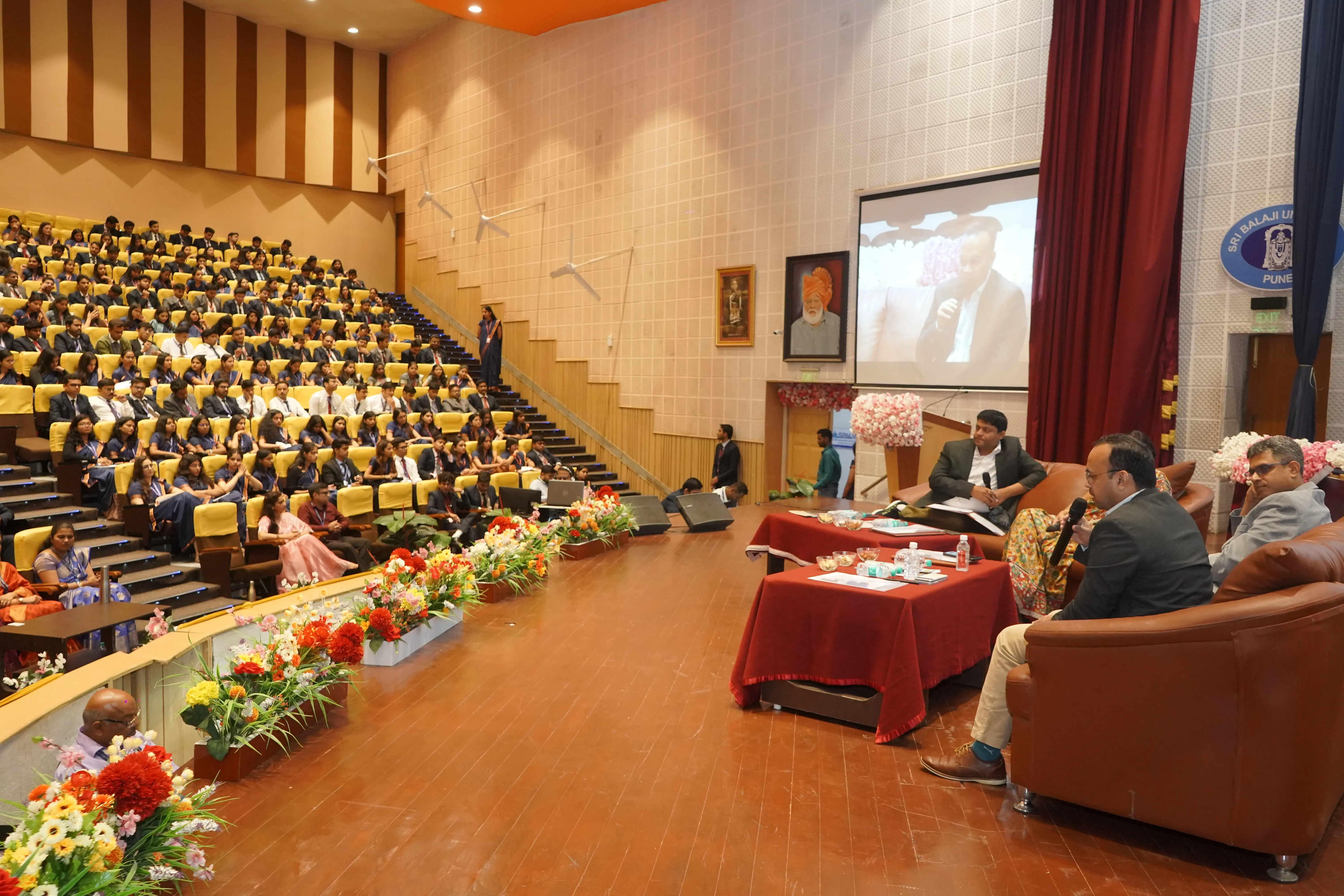 Raththinathammal Auditorium