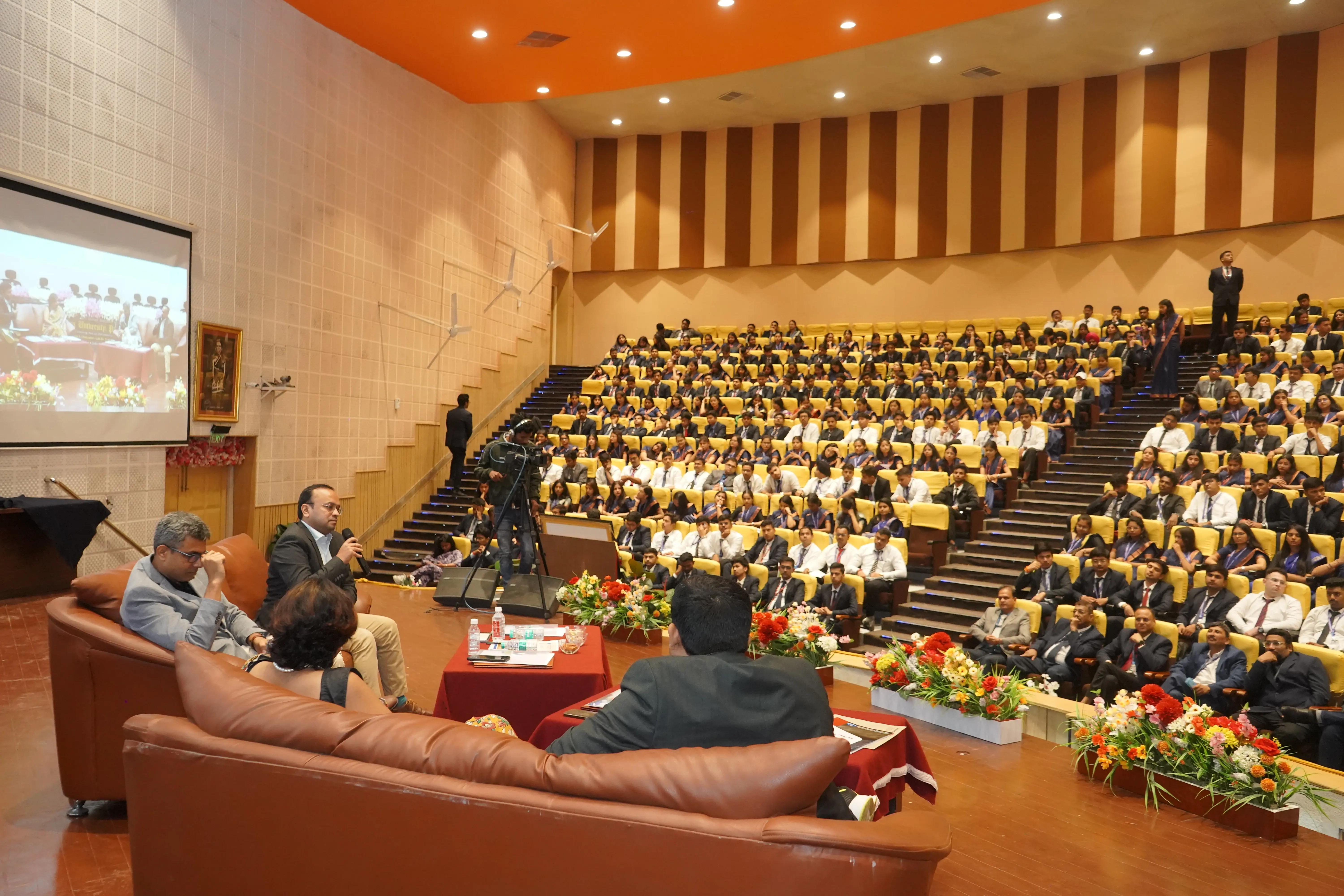 Raththinathammal Auditorium