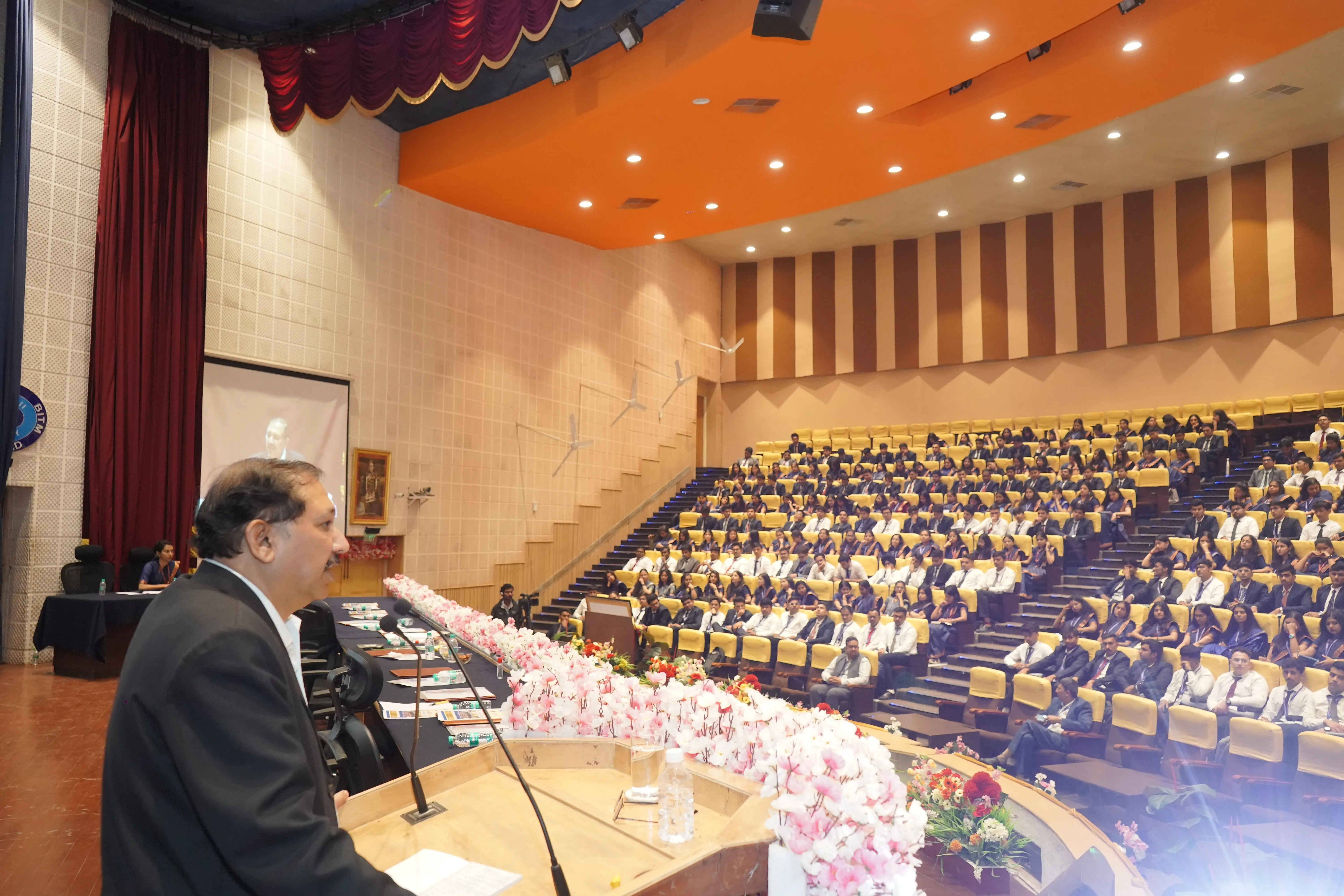 Raththinathammal Auditorium