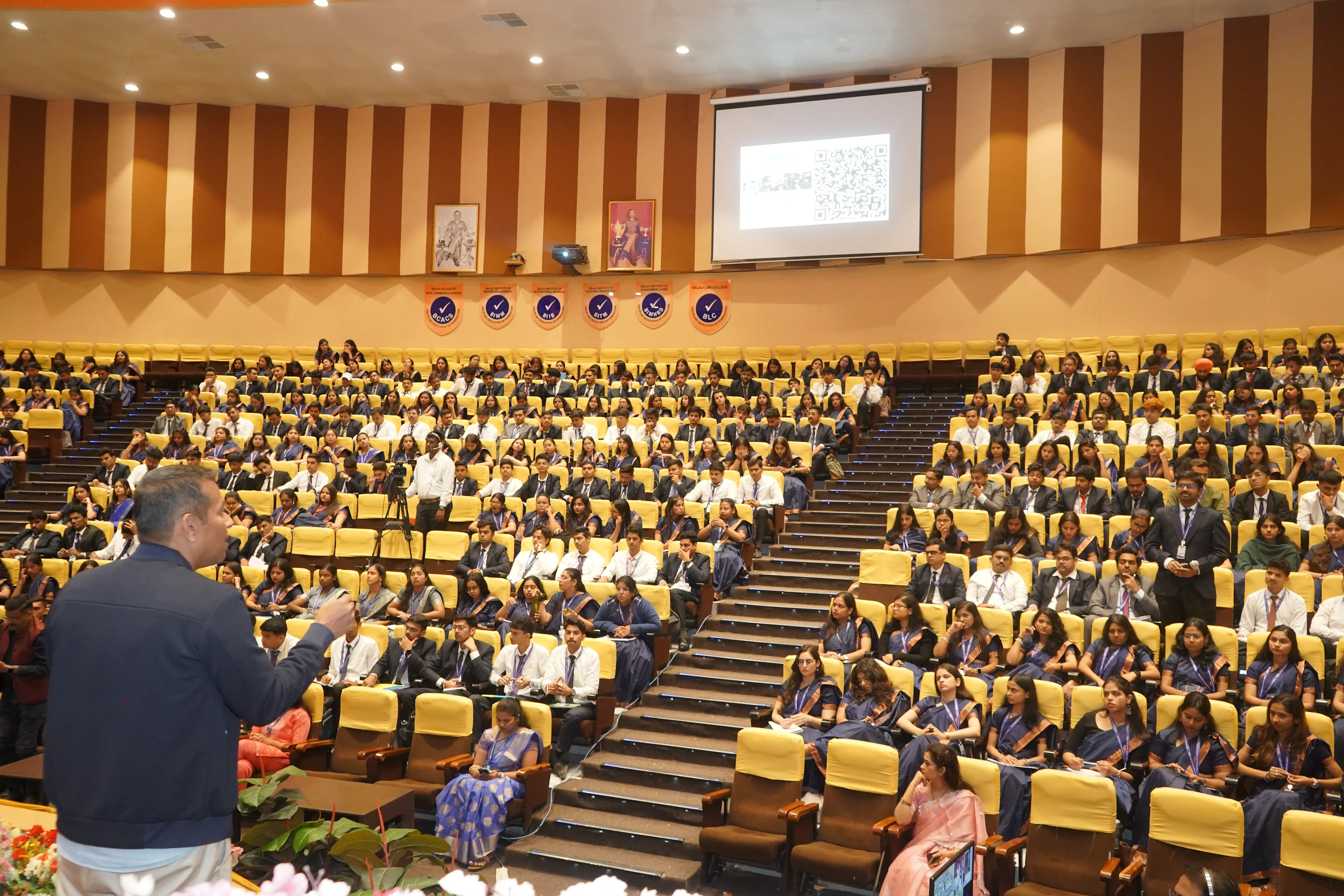 Raththinathammal Auditorium